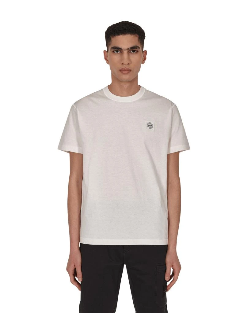 商品Stone Island|Garment Dyed 'FISSATO' Treatment Logo T-Shirt White,价格¥477,第1张图片