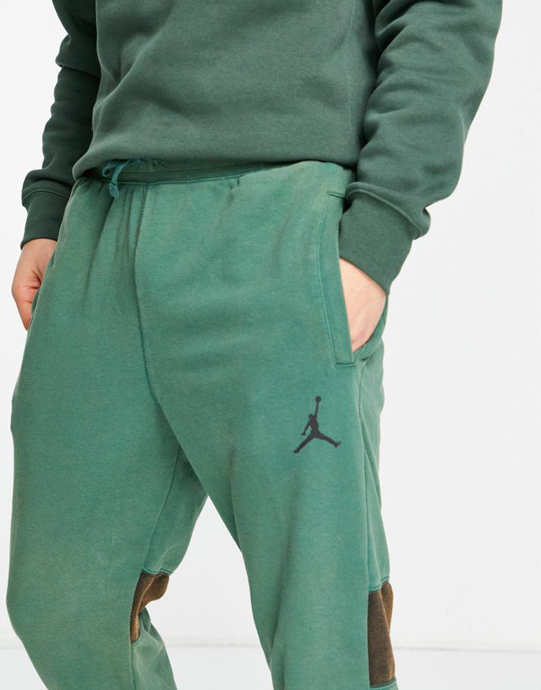 Jordan fleece cuffed joggers in washed green商品第2张图片规格展示
