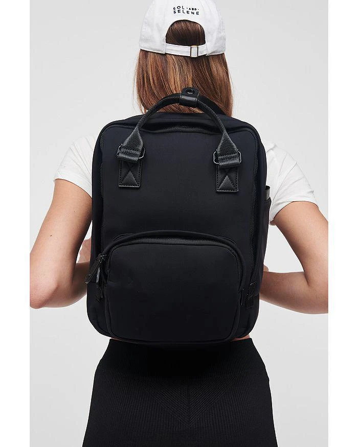 商品Sol & Selene|Iconic Medium Backpack,价格¥749,第5张图片详细描述