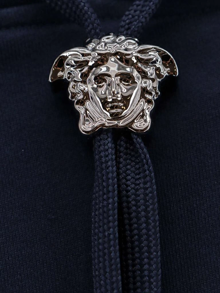 商品Versace|Versace Medusa Head Detailed Drawstring Hoodie,价格¥4570,第3张图片详细描述