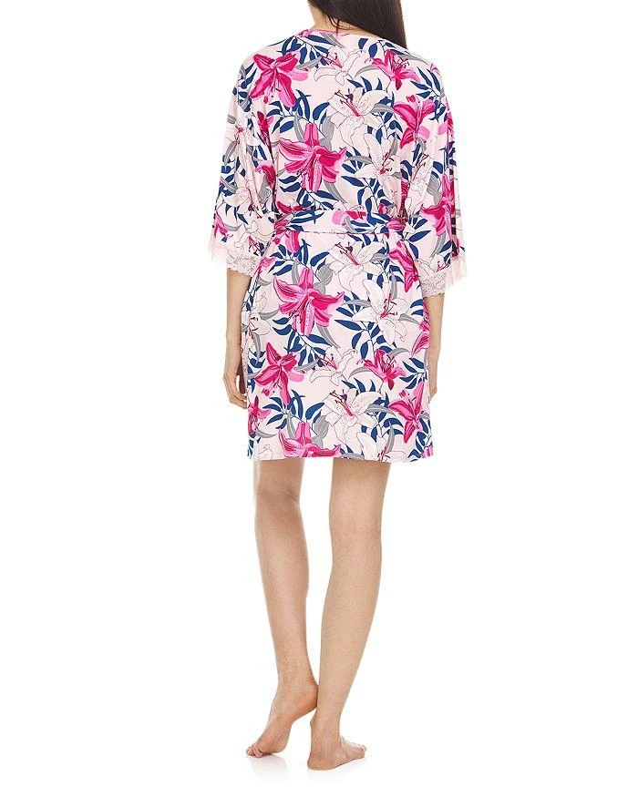 商品Flora Nikrooz|Ava Printed Cami, Shorts & Robe Travel Set,价格¥239,第4张图片详细描述