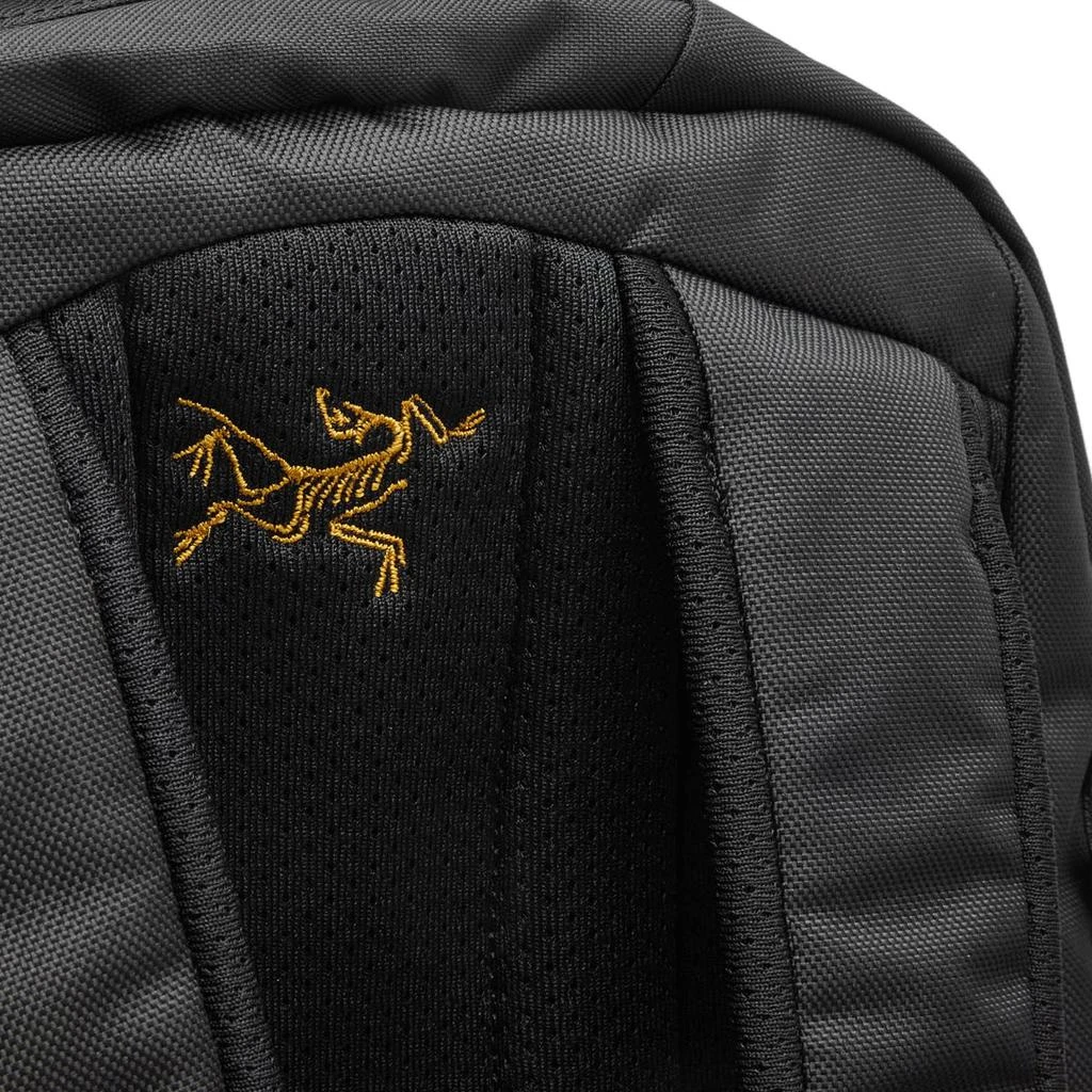商品Arc'teryx|Arc'teryx Mantis 26 Backpack,价格¥1164,第3张图片详细描述