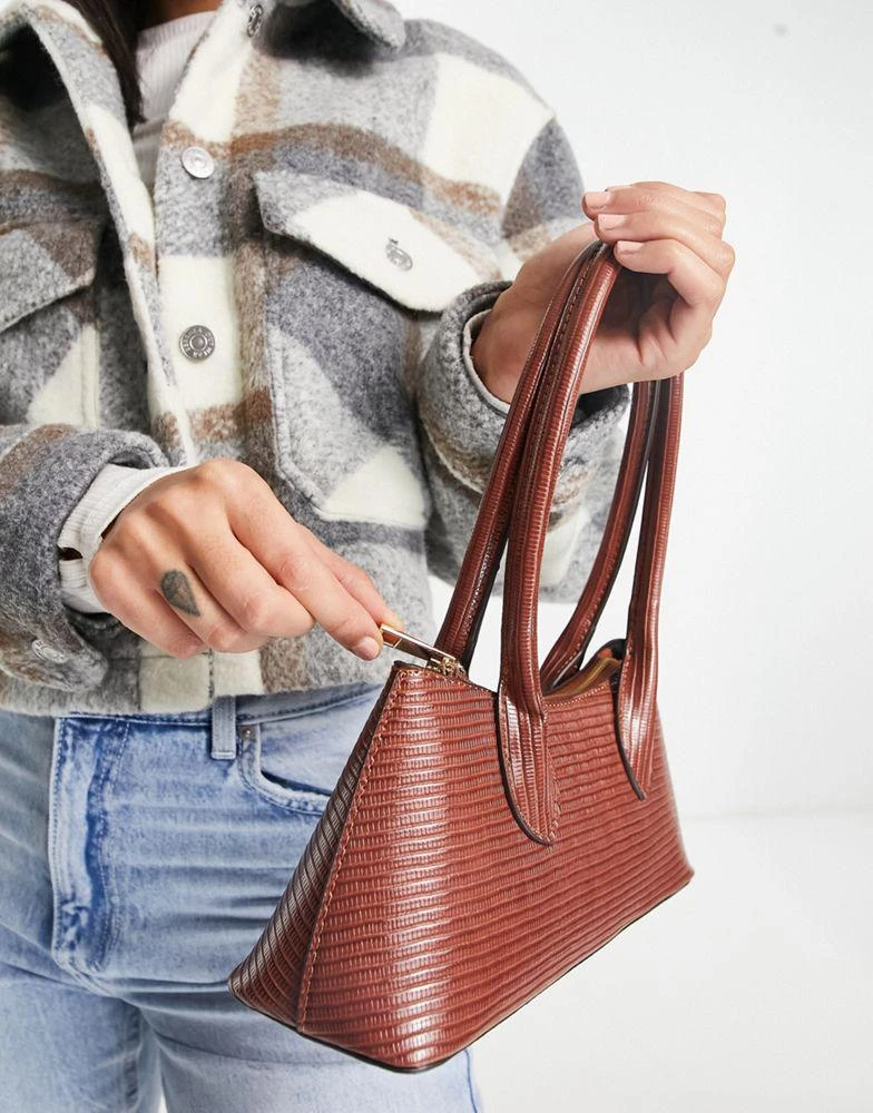 商品ASOS|ASOS DESIGN lizard effect shoulder bag with elongated straps in tan,价格¥78,第2张图片详细描述