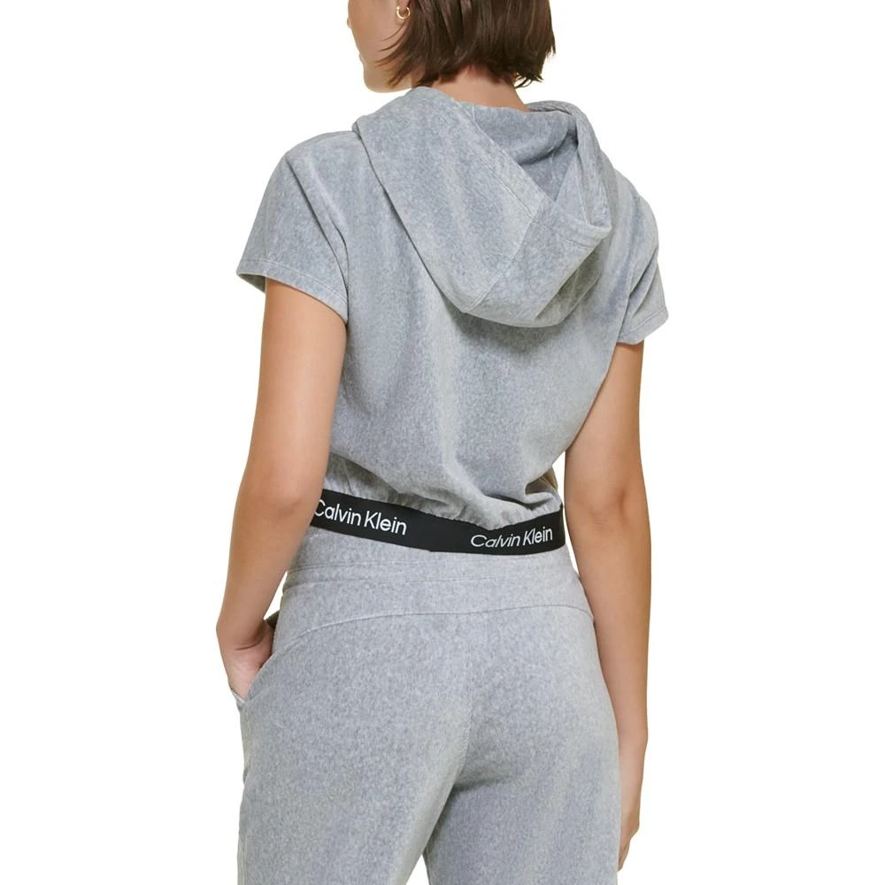 商品Calvin Klein|Women's Short-Sleeve Velour Logo-Waist Hoodie,价格¥224,第2张图片详细描述