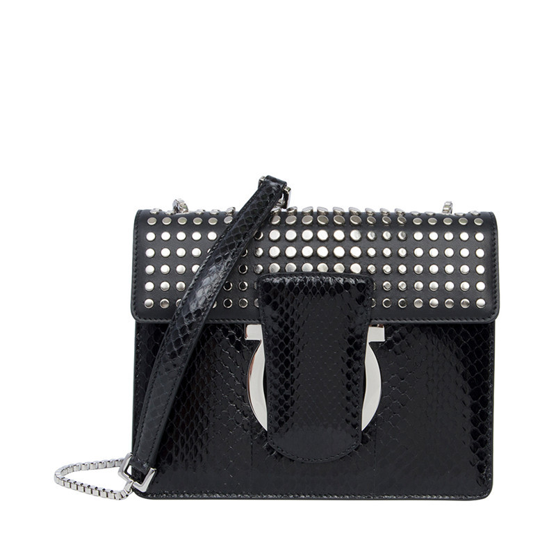 商品[国内直发] Salvatore Ferragamo|Salvatore Ferragamo 菲拉格慕 女士黑色单肩包 21-H070-1691047,价格¥5989,第1张图片
