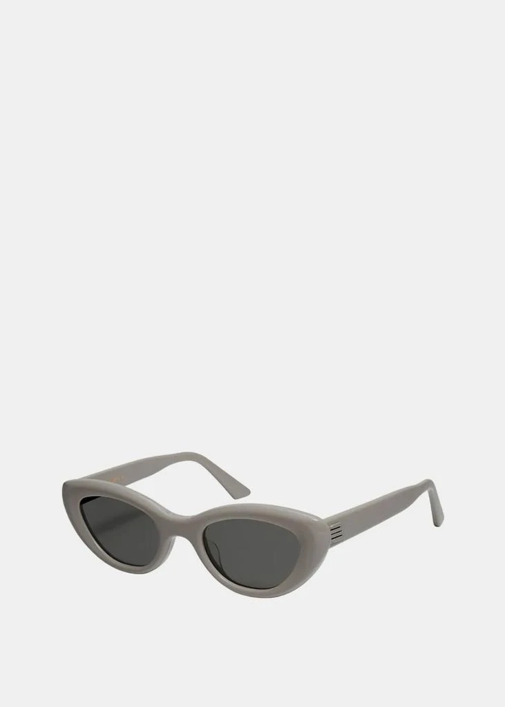 商品GENTLE MONSTER|Gentle Monster CONIC-G10 Sunglasses,价格¥2360,第2张图片详细描述