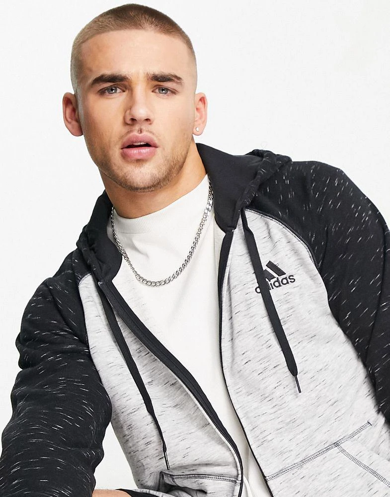 商品Adidas|adidas Essentials small logo hoodie in grey,价格¥224,第4张图片详细描述