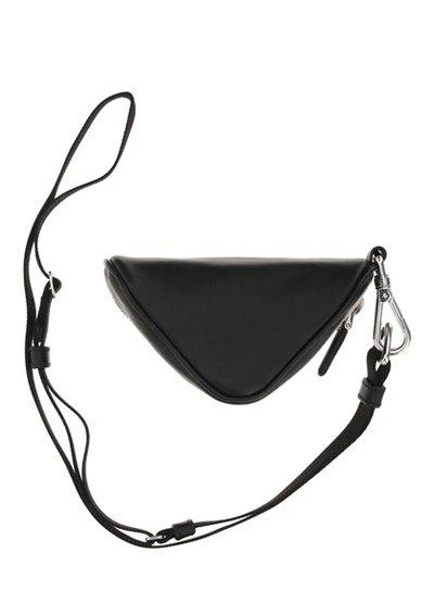 商品Prada|Prada Logo Plaque Triangular Zipped Pouch,价格¥3900,第2张图片详细描述