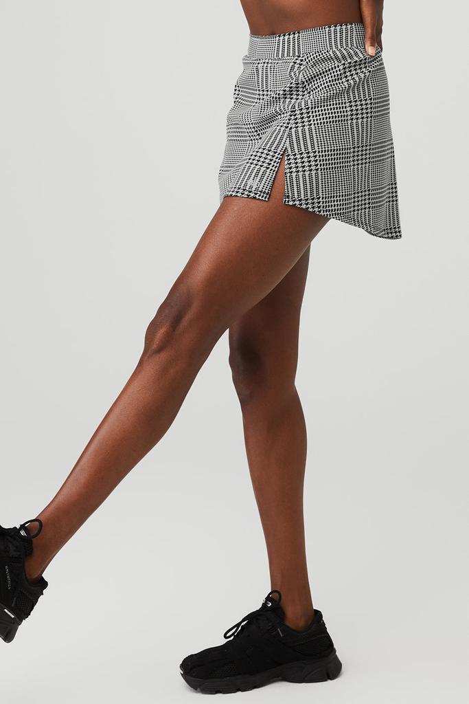 商品Alo|Jacquard Glenplaid Tennis Skirt - Titanium/Black,价格¥399,第5张图片详细描述