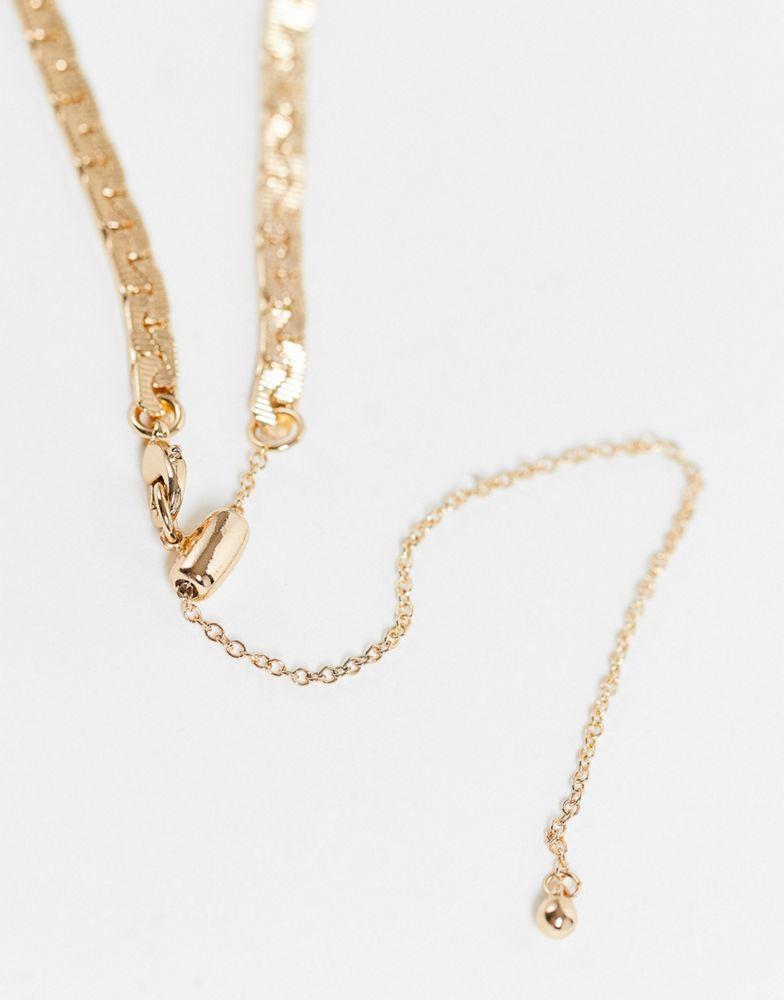商品Reclaimed Vintage|Reclaimed Vintage inspired unisex ultimate antique chain necklace in gold,价格¥116,第5张图片详细描述
