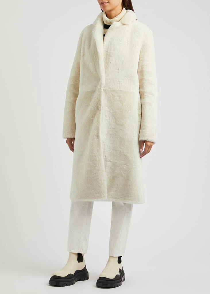 商品Yves Salomon|Ivory reversible shearling coat,价格¥28042,第2张图片详细描述