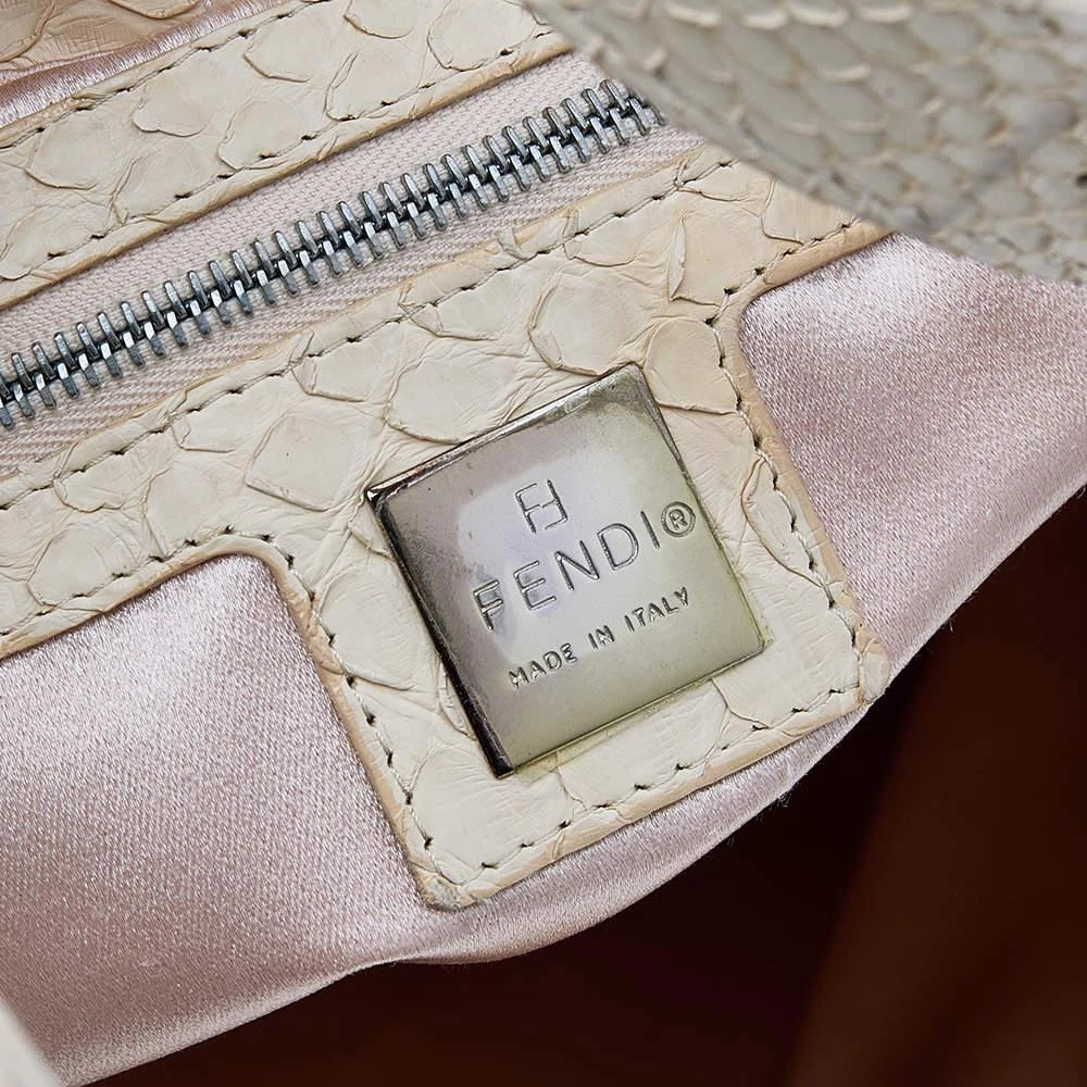 Fendi Light Beige Python Mama Baguette Shoulder Bag 商品