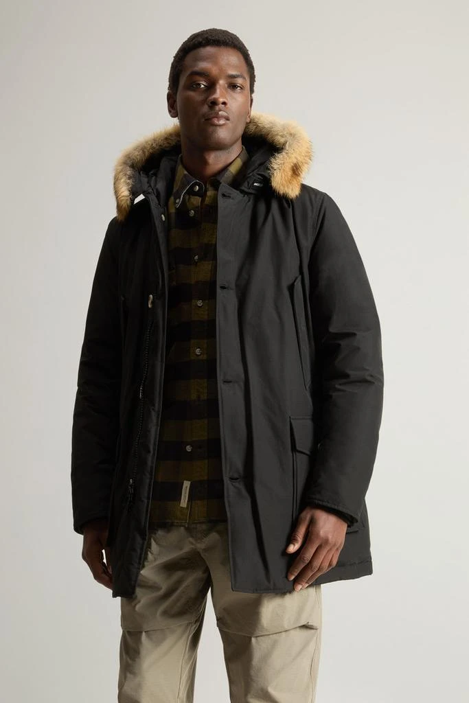 商品Woolrich|Arctic Parka in Ramar Cloth with Detachable Fur Trim - Men - Black,价格¥5788,第5张图片详细描述