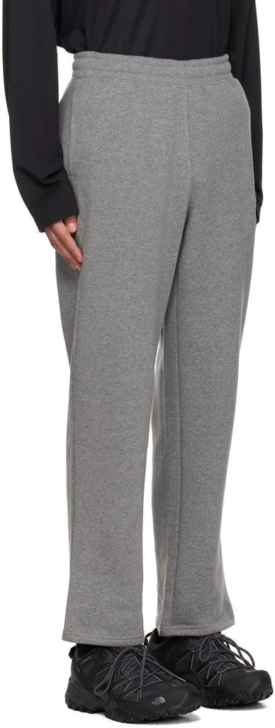 商品The North Face|Gray Embroidered Sweatpants,价格¥354,第2张图片详细描述