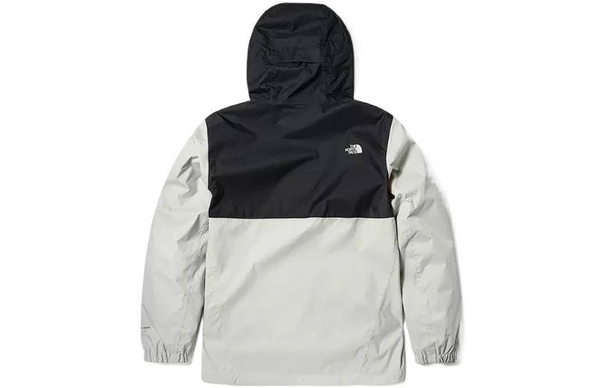 商品[国内直发] The North Face|北面  拼色字母Logo标识连帽软壳  户外远足 防水防风冲锋衣 男款 浅灰色,价格¥789,第3张图片详细描述