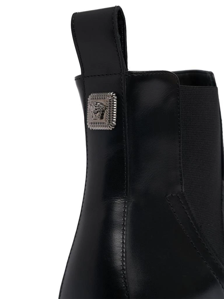 商品Versace|Squared Toe Leather Chelsea Boots,价格¥9558,第5张图片详细描述