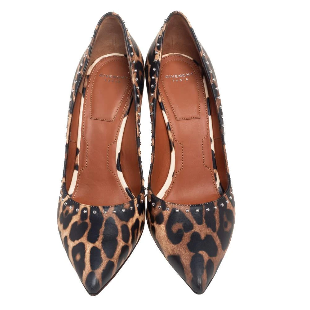 商品[二手商品] Givenchy|Givenchy Black/Beige Leopard Print Leather Studded Pointed Toe Pumps Size 36,价格¥1290,第3张图片详细描述