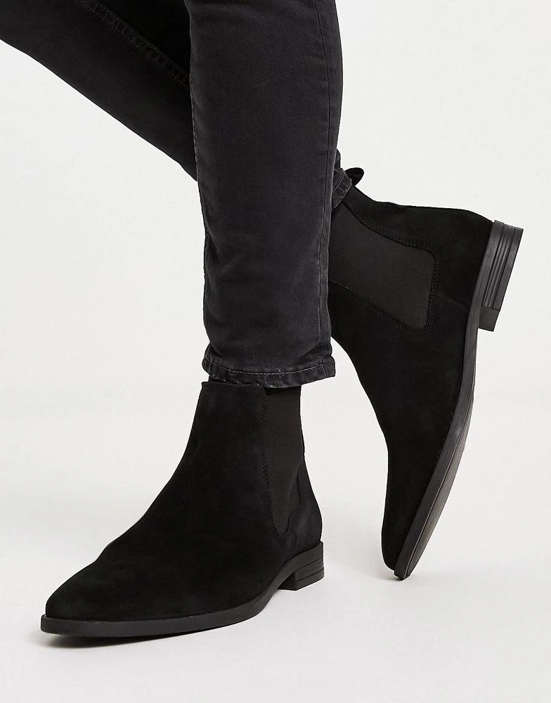 商品ASOS|ASOS DESIGN chelsea boots in black suede with black sole,价格¥379,第4张图片详细描述