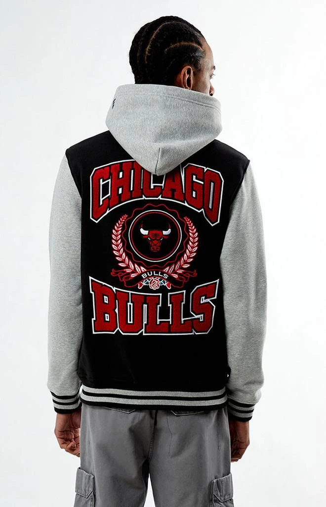 Chicago Bulls Hooded Varsity Jacket 商品
