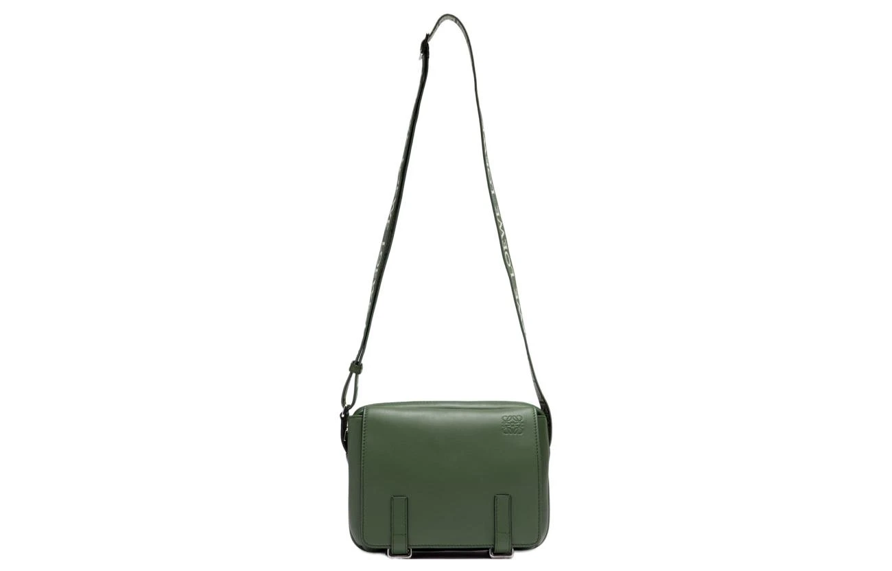 商品[国内直发] Loewe|【23年春夏新款】 罗意威 可调式肩带磁扣开合柔软 牛皮 邮差包单肩斜挎包 超小号 男款 猎人绿,价格¥11773,第4张图片详细描述