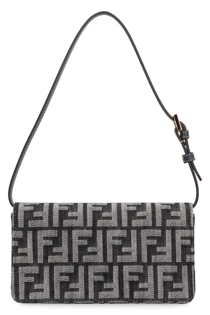 商品Fendi|Fendi Portafoglio Su Catena Baguette,价格¥8504,第4张图片详细描述