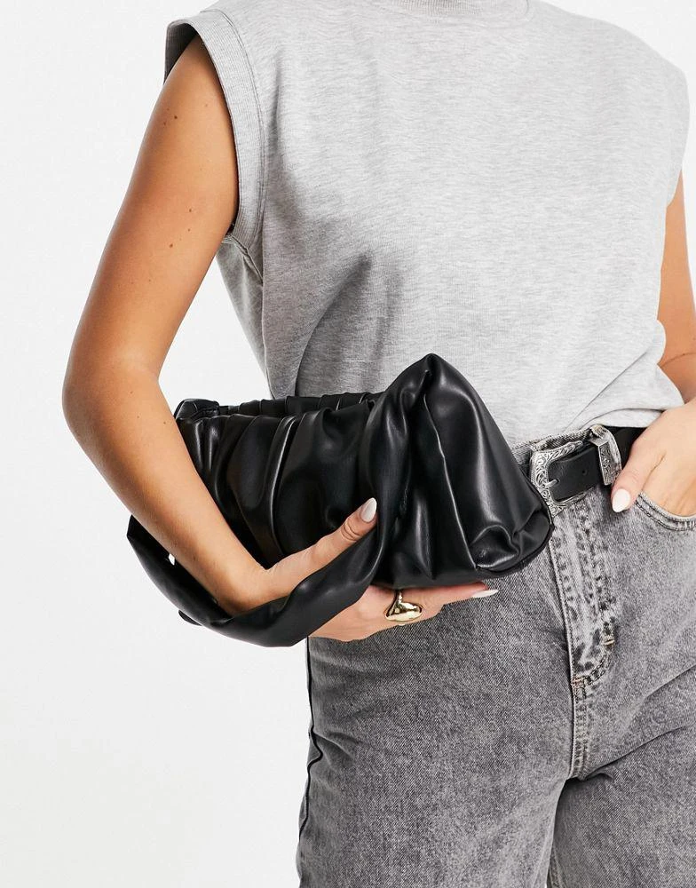 商品ASOS|ASOS DESIGN shoulder bag with ruched detail in black,价格¥132,第2张图片详细描述