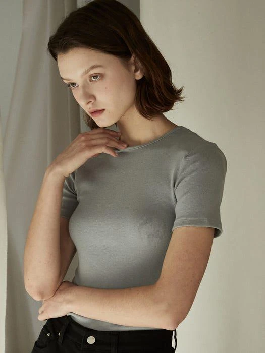商品OUIE|Shoulder Pad Top,价格¥416,第2张图片详细描述