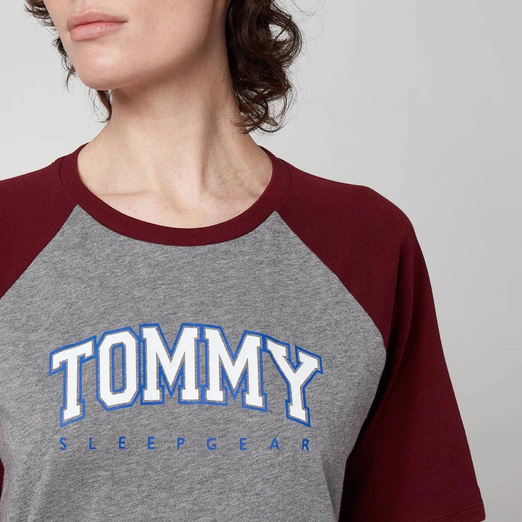 商品Tommy Hilfiger|Tommy Hilfiger Women's Sustainable Crew Neck Short Sleeve T-Shirt - Deep Rouge,价格¥100,第4张图片详细描述