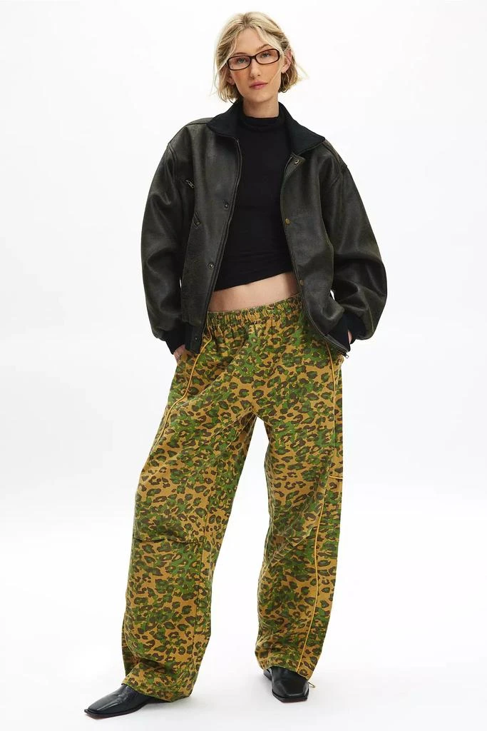 商品BDG|BDG Jess Leopard Camo Track Pant,价格¥187,第1张图片