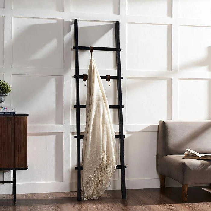 商品Renwil|Ren-Wil Mareva Decorative Ladder for Throws with Faux Leather Accent Hooks,价格¥4098,第2张图片详细描述