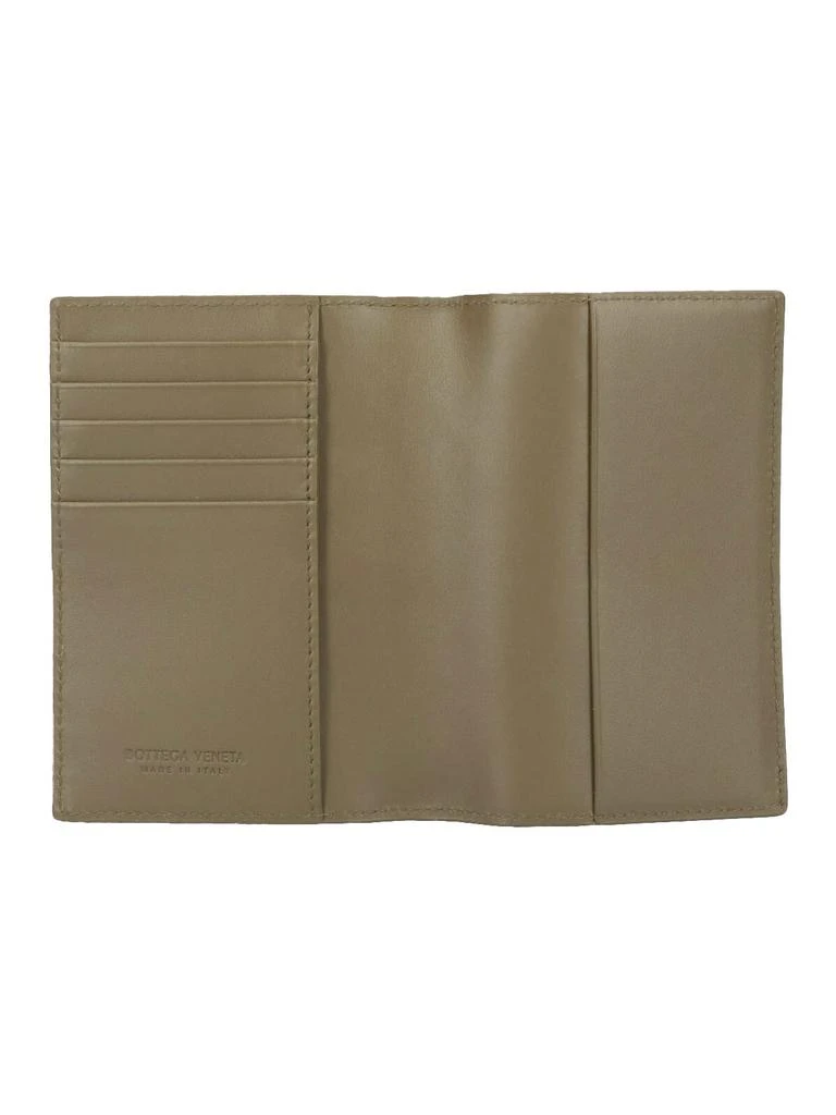 商品Bottega Veneta|Bottega Veneta Intrecciato Weave Passport Holder,价格¥2304,第3张图片详细描述