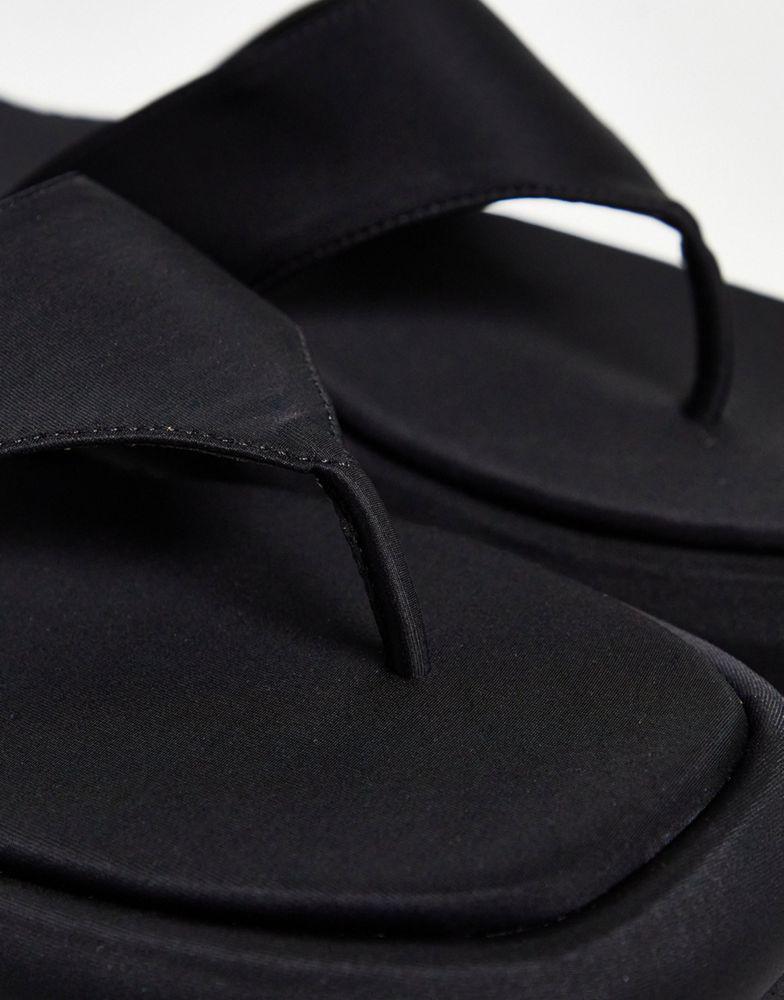 商品ASOS|ASOS DESIGN chunky flip flops in black neoprene,价格¥122,第5张图片详细描述
