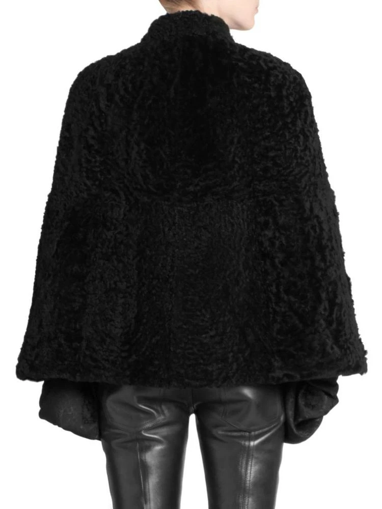 商品Yves Saint Laurent|Cropped Shearling Cape,价格¥48523,第2张图片详细描述