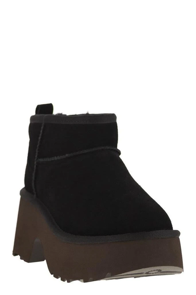 商品UGG|UGG Classic Ultra Mini New Heights in Black,价格¥1565,第2张图片详细描述