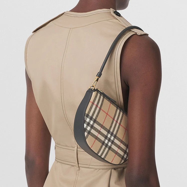 商品[国内直发] Burberry|博柏利 Olympia 系列 Vintag经典格纹印花 棉拼聚氨酯 腋下包半月包单肩手提包 常规 女款 米色,价格¥4859,第8张图片详细描述