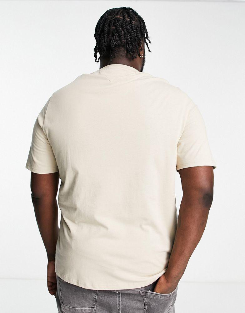 商品Tommy Jeans|Tommy Jeans Big & Tall signature logo t-shirt in beige,价格¥292,第4张图片详细描述
