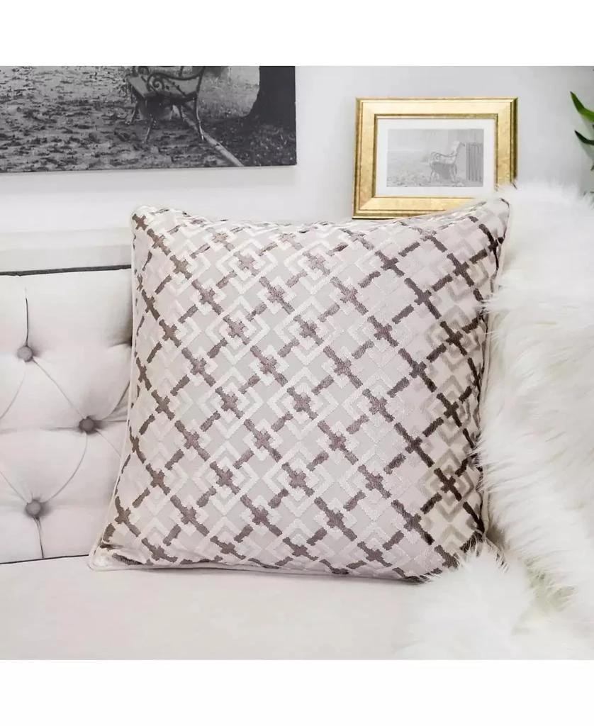 Audrey Square Decorative Throw Pillow 商品