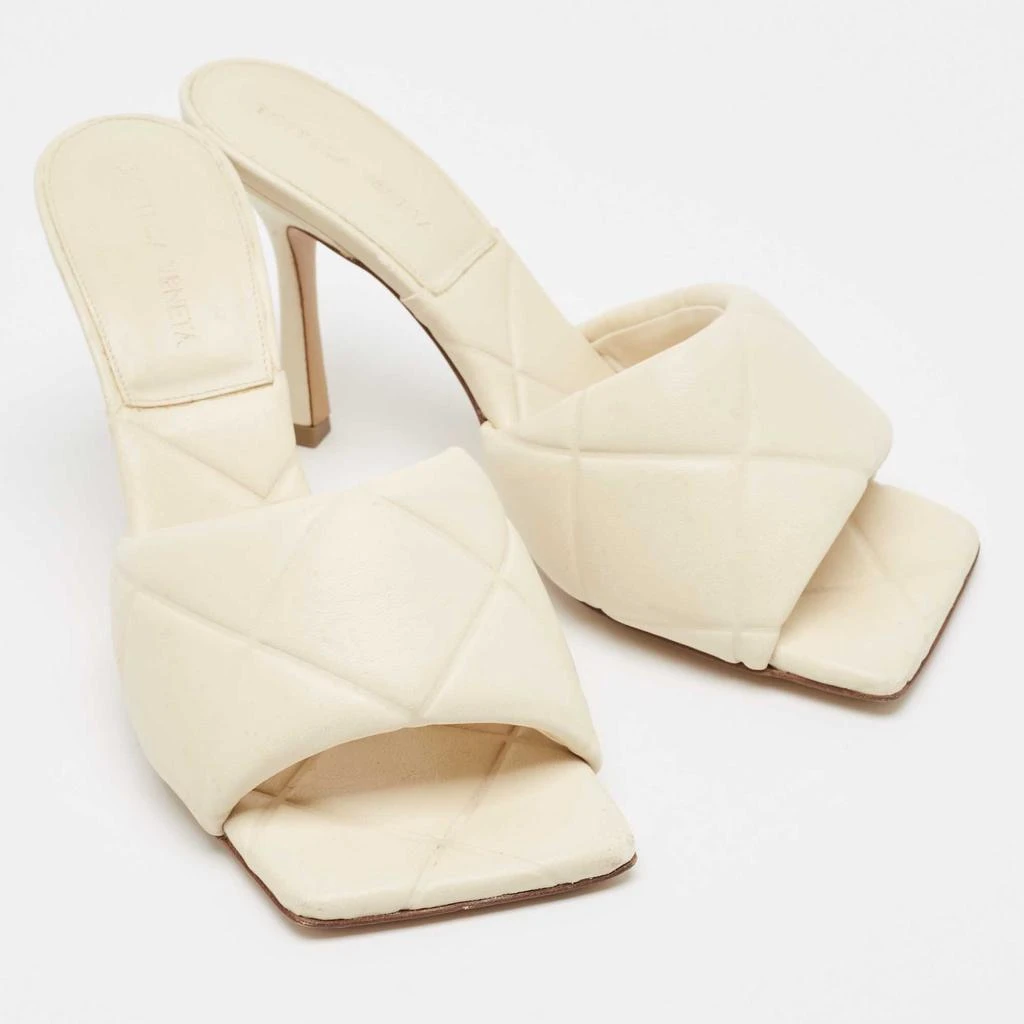 商品[二手商品] Bottega Veneta|Bottega Veneta Cream Quilted Leather Lido Slide Sandals Size 38.5,价格¥3421,第4张图片详细描述