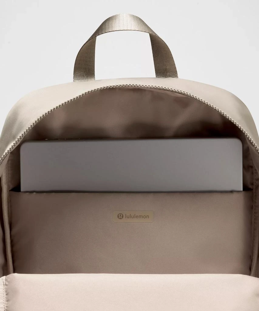 Everywhere Backpack 22L 商品