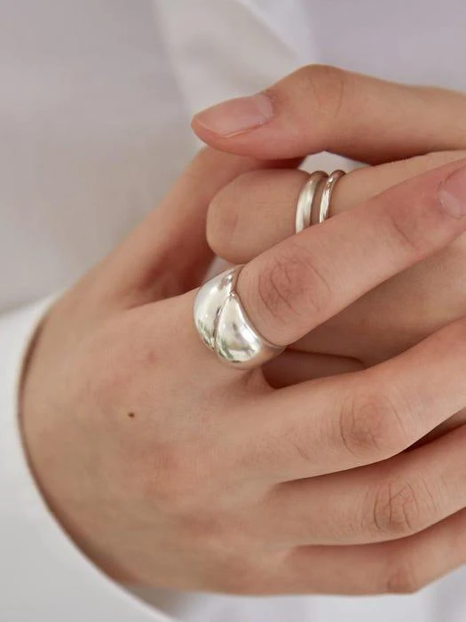 商品MARSBOM|Chunky Leaf Ring,价格¥834,第2张图片详细描述