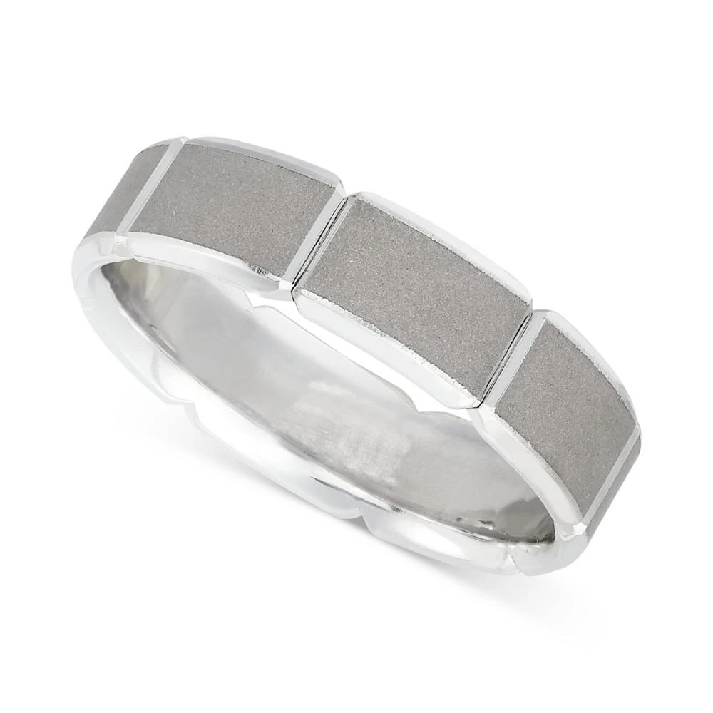 商品Macy's|Men's Textured Bevel Segment Band in 10k White Gold,价格¥14694,第1张图片