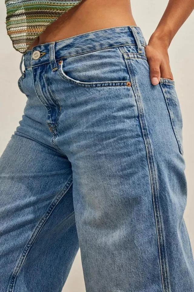 商品BDG|BDG Mid-Wash Puddle Jean,价格¥513,第2张图片详细描述