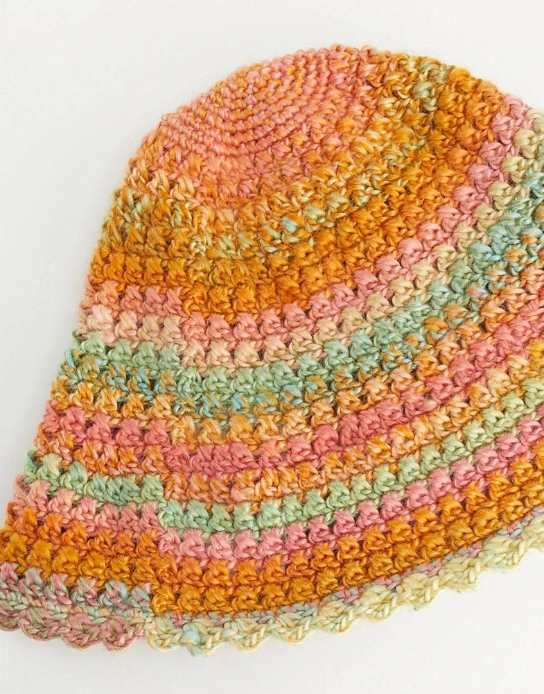商品Reclaimed Vintage|Reclaimed Vintage knitted bonnet hat in multi,价格¥96,第3张图片详细描述