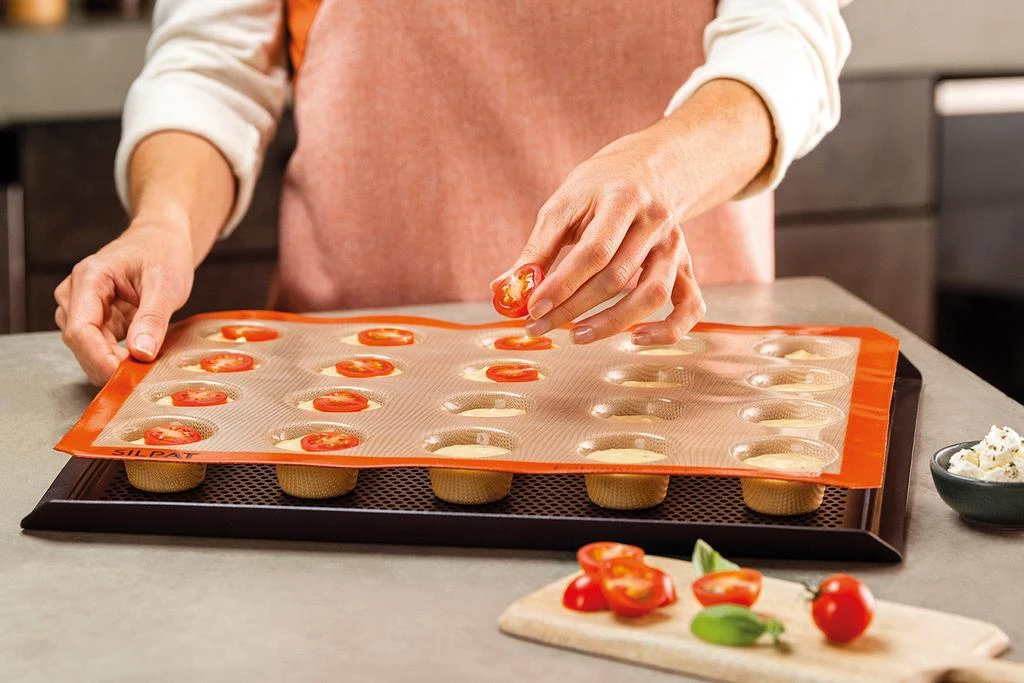 商品Silpat|Perfect Non-Stick Mini Muffin Mold,价格¥514,第2张图片详细描述