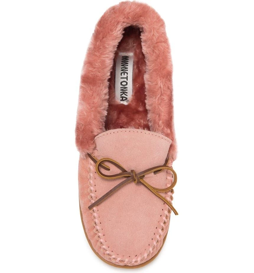 商品Minnetonka|Camp Faux Fur Lined Moccasin Slipper,价格¥263,第4张图片详细描述