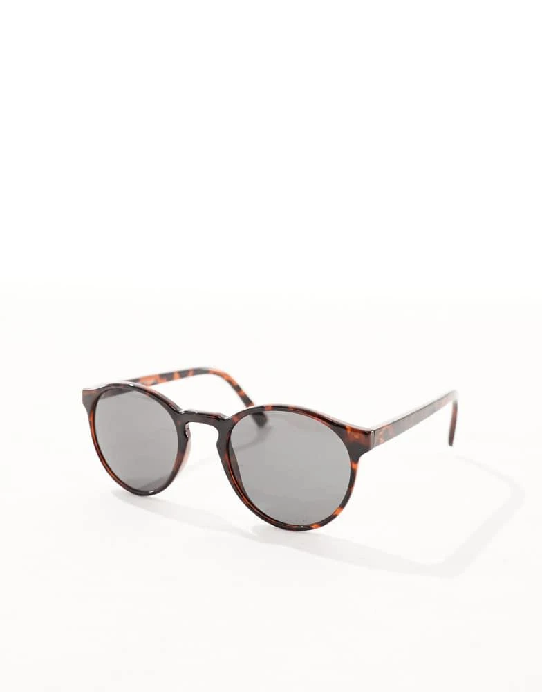 商品Weekday|Weekday Unisex Spy round sunglasses in brown,价格¥186,第2张图片详细描述