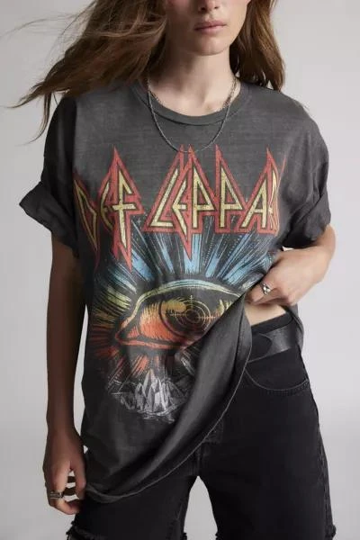 商品Urban Outfitters|Def Leppard Take What You Want Graphic Tee,价格¥153,第1张图片