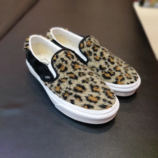 【韩国直邮|包邮包税】万斯 Slip-On 59 # Sherpa #男女通用鞋 # leopard/black (VN0A38GU6BX) 商品