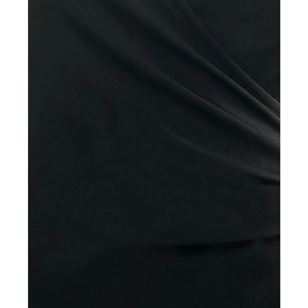 商品Emerald Sundae|Juniors' Scuba Crepe Feather-Trim Maxi Dress,价格¥514,第4张图片详细描述