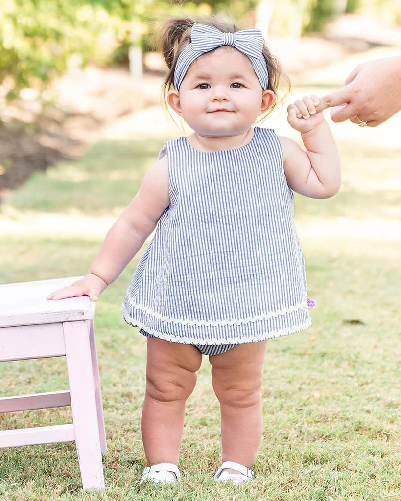 商品RuffleButts|Girl's Cotton Stripe Swing Top, Bloomers and Headband Set, Size 0M-2T,价格¥441,第3张图片详细描述